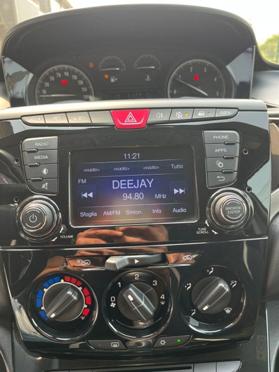 Lancia Ypsilon 1.3 MJT 16V 95 CV 5 porte S&S Platinum (16)