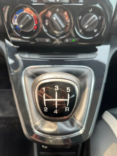 Lancia Ypsilon 1.3 MJT 16V 95 CV 5 porte S&S Platinum (17)