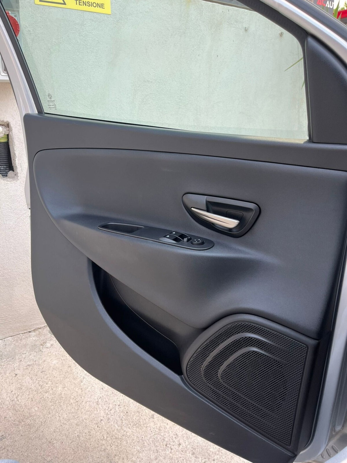 Lancia Ypsilon 1.3 MJT 16V 95 CV 5 porte S&S Platinum (19)