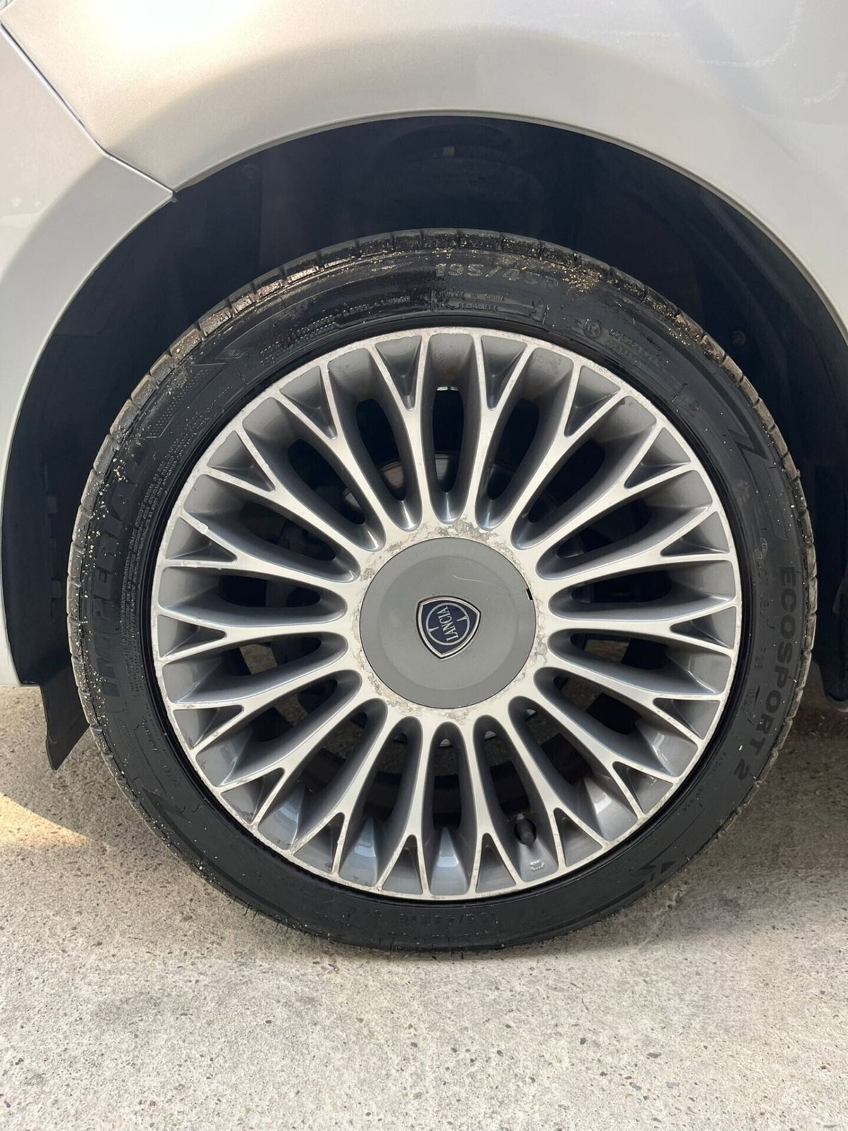 Lancia Ypsilon 1.3 MJT 16V 95 CV 5 porte S&S Platinum (8)