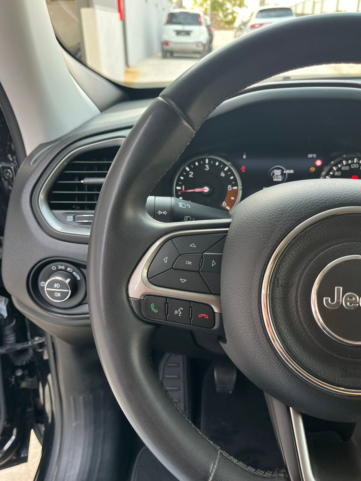 Jeep Renegade 1.6 Mjt 130 CV Limited (10)