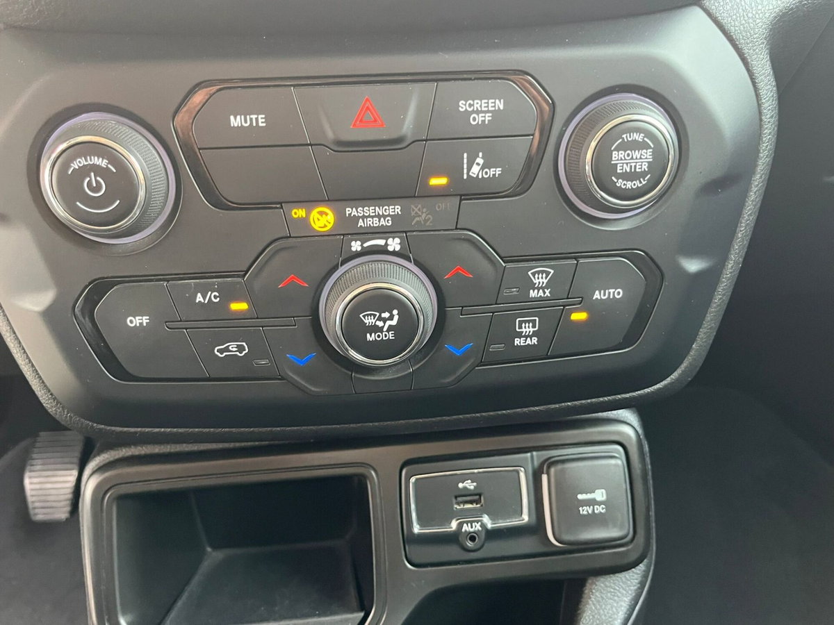 Jeep Renegade 1.6 Mjt 130 CV Limited (18)