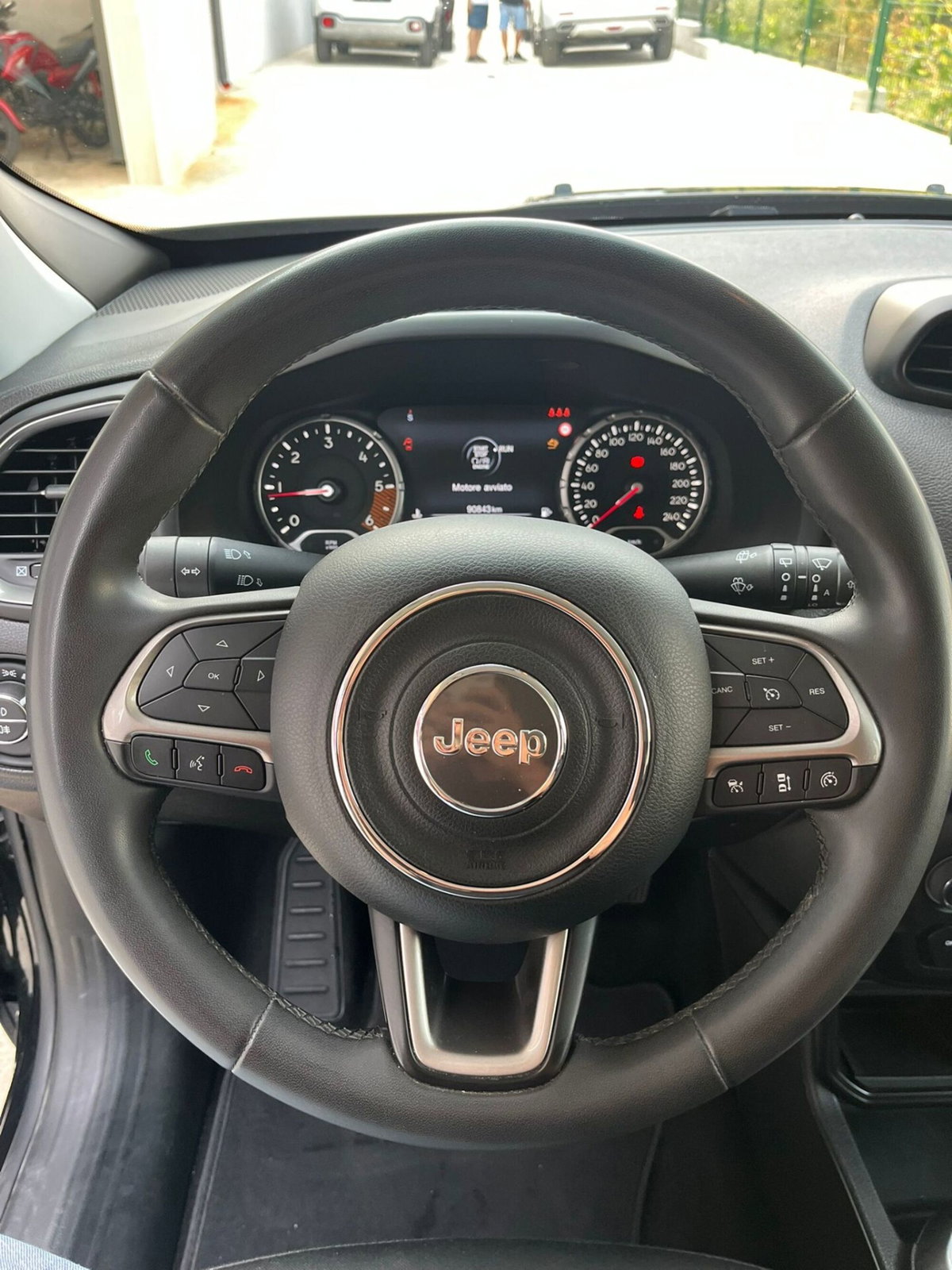 Jeep Renegade 1.6 Mjt 130 CV Limited (9)