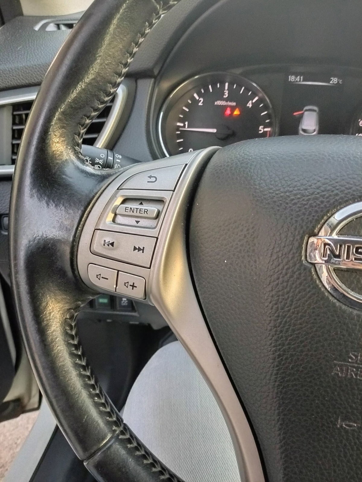 Nissan Qashqai 1.6 dCi 2WD Acenta (11)