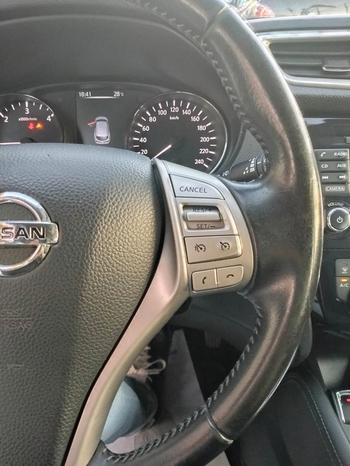 Nissan Qashqai 1.6 dCi 2WD Acenta (12)
