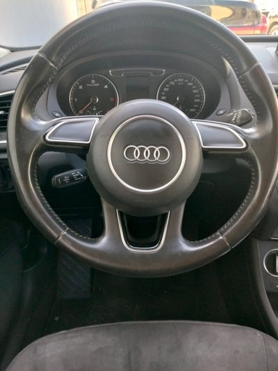 Audi Q3 2.0 TDI 150 CV (10)