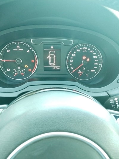 Audi Q3 2.0 TDI 150 CV (11)