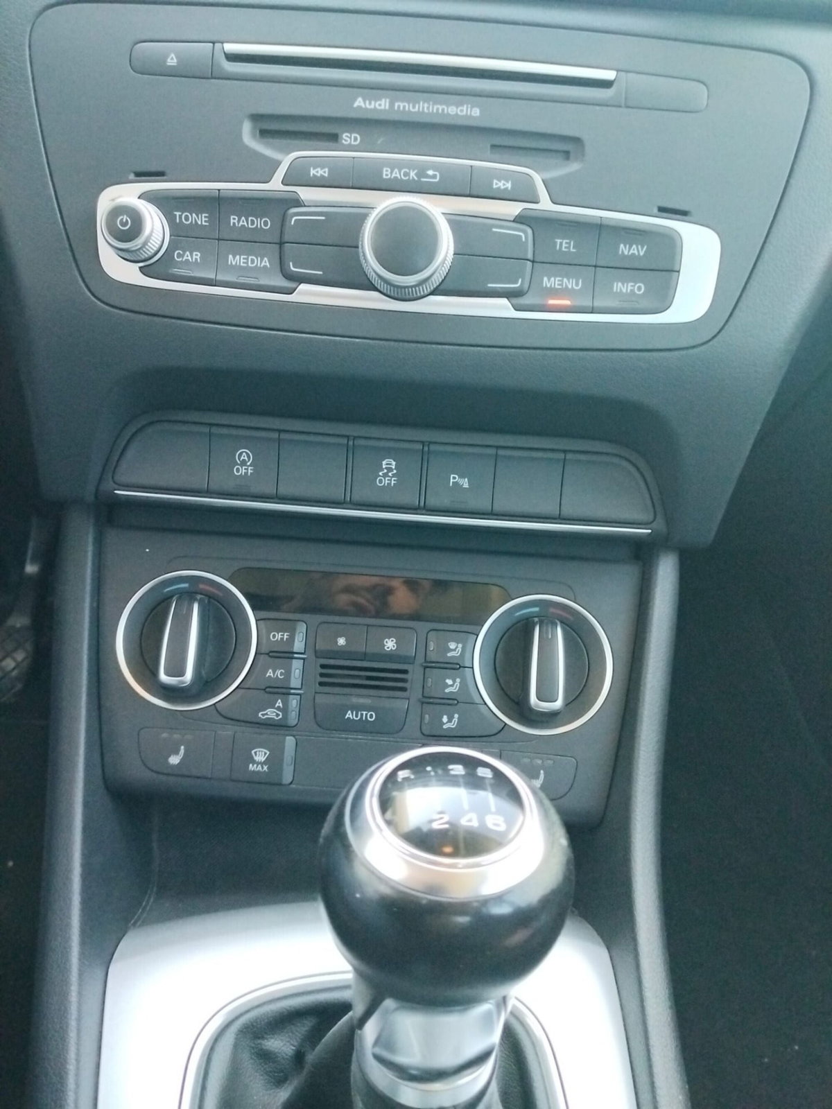 Audi Q3 2.0 TDI 150 CV (18)