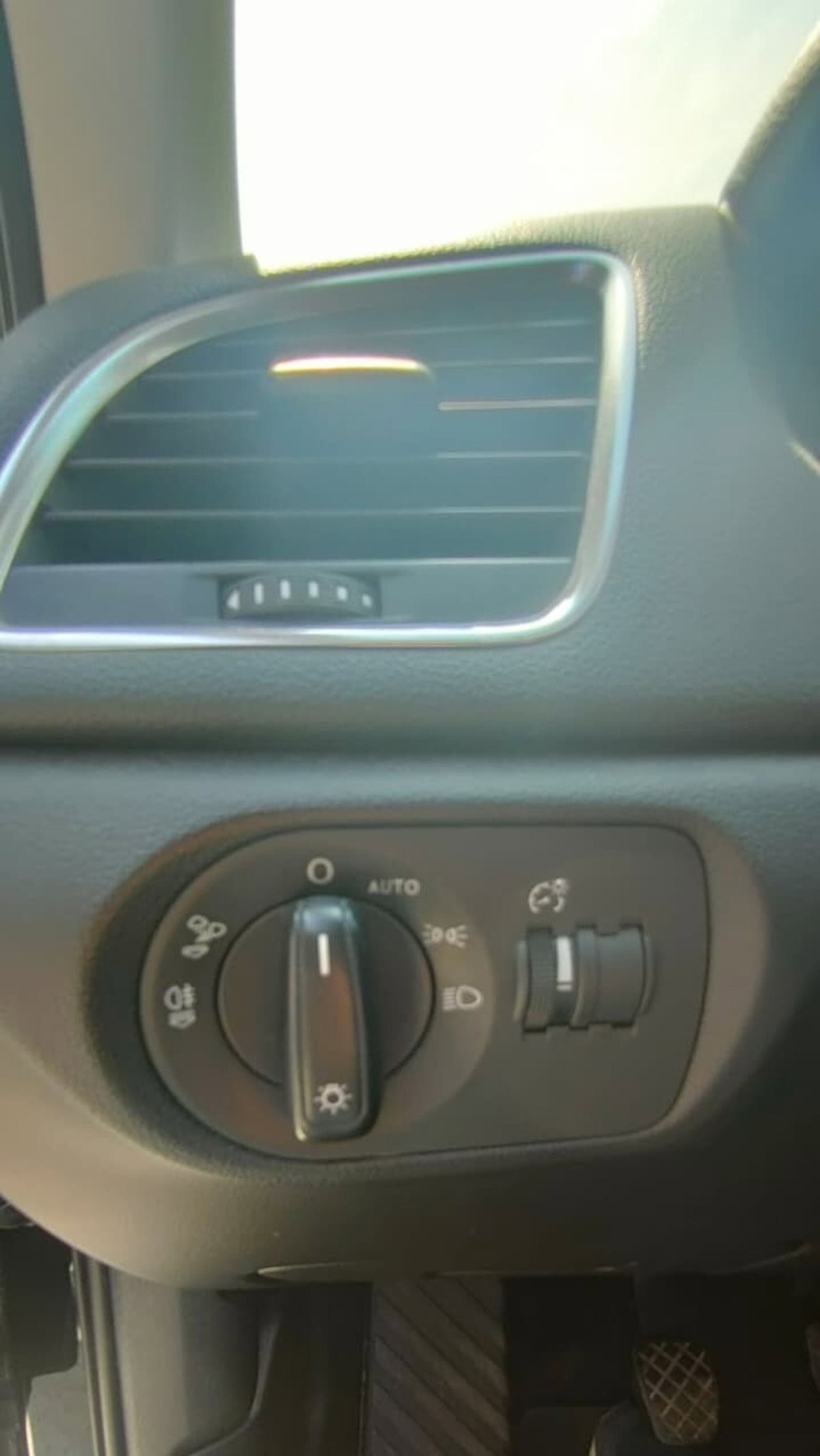 Audi Q3 2.0 TDI 150 CV (8)