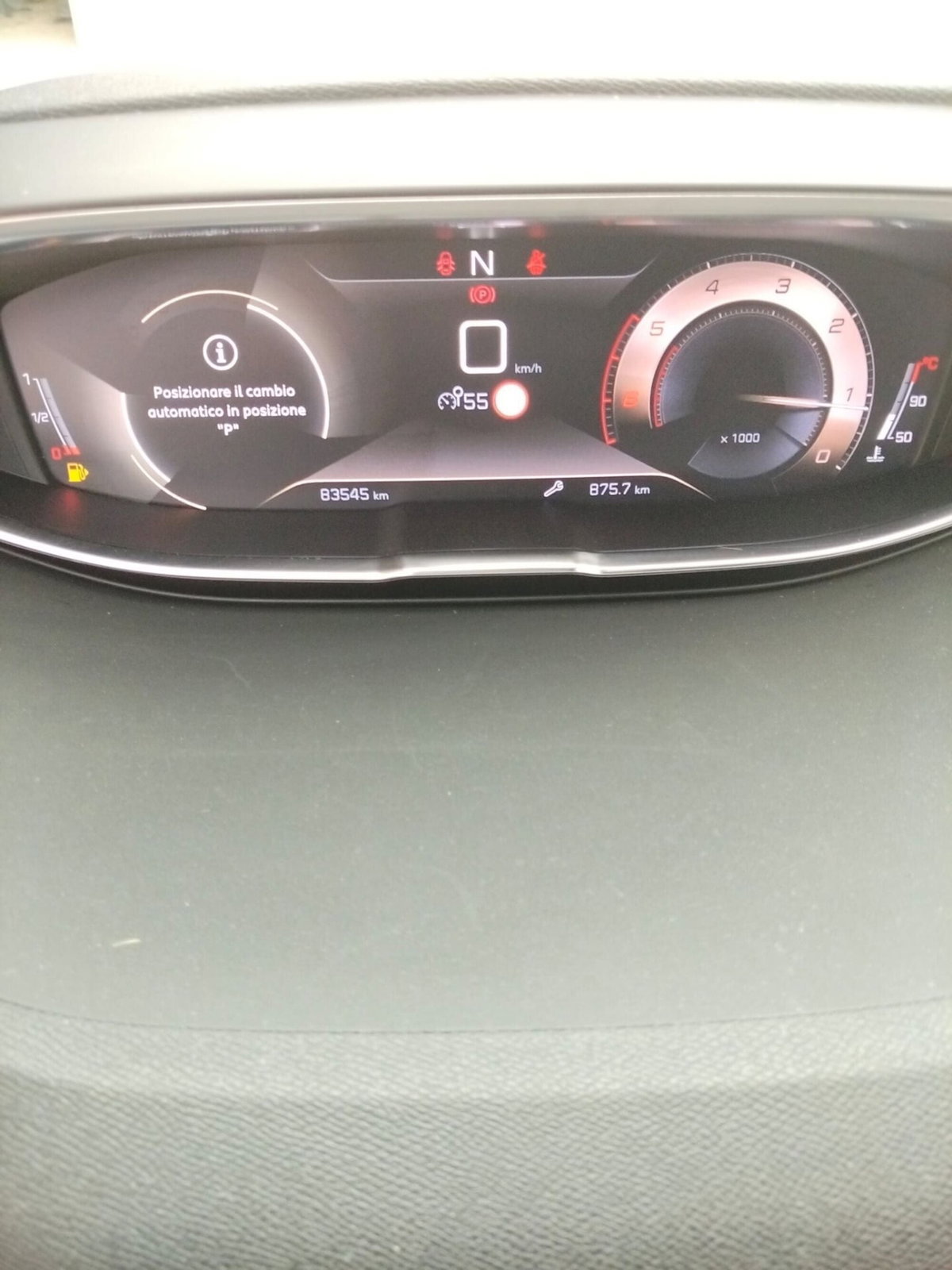 Peugeot 3008 BlueHDi 130 S&S EAT8 GT Pack (16)