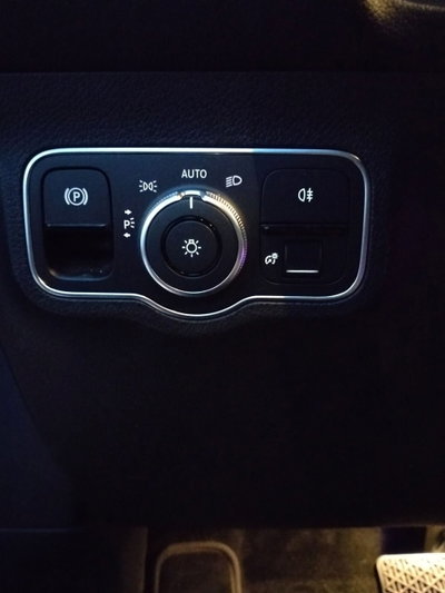 Mercedes-Benz GLB 200 d Automatic 4Matic Sport Plus (12)