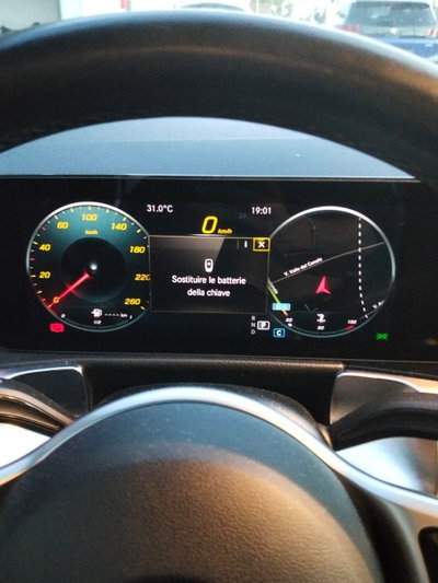Mercedes-Benz GLB 200 d Automatic 4Matic Sport Plus (16)