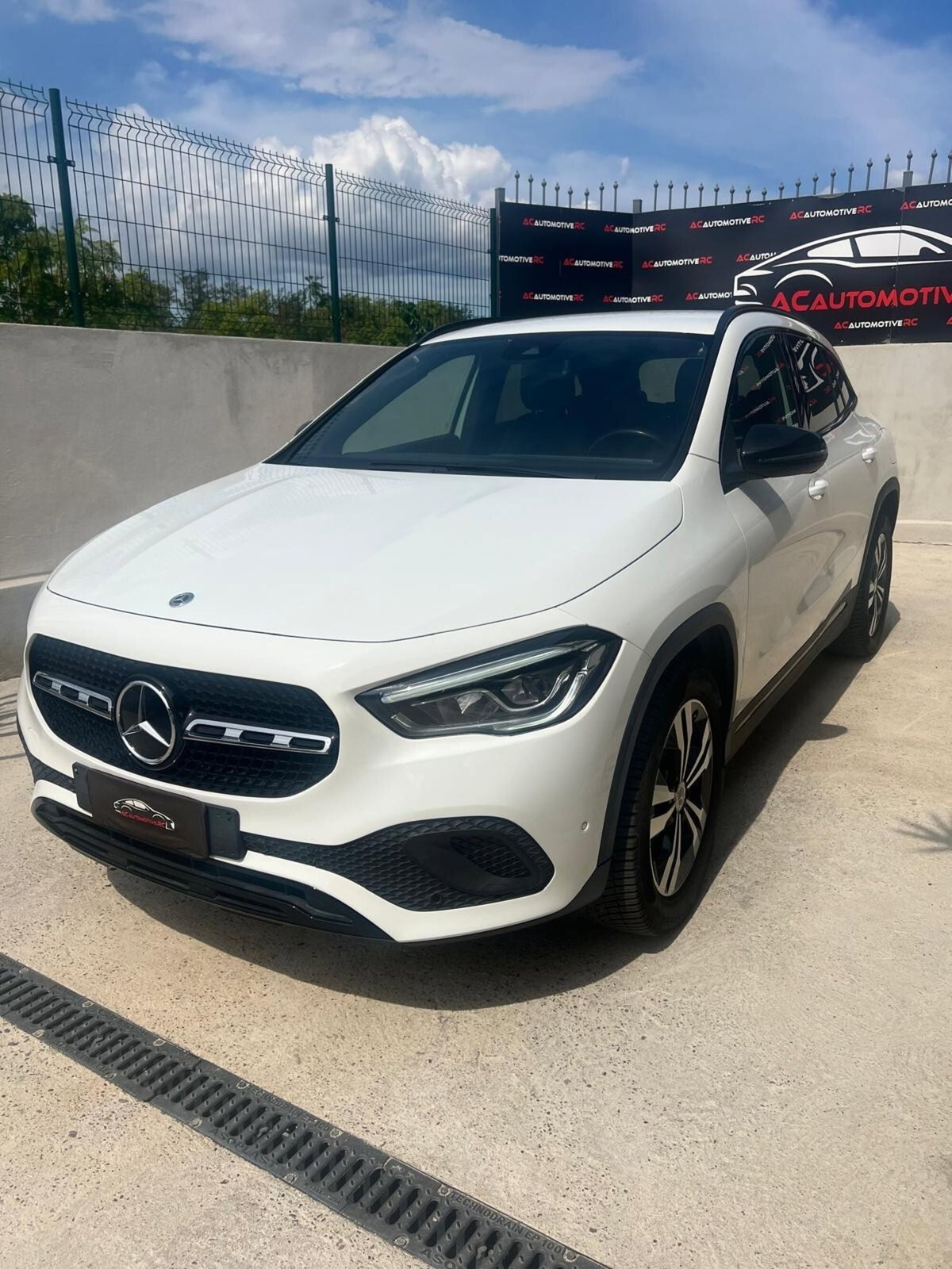 Mercedes-Benz GLA SUV 200 d Automatic Executive (3)