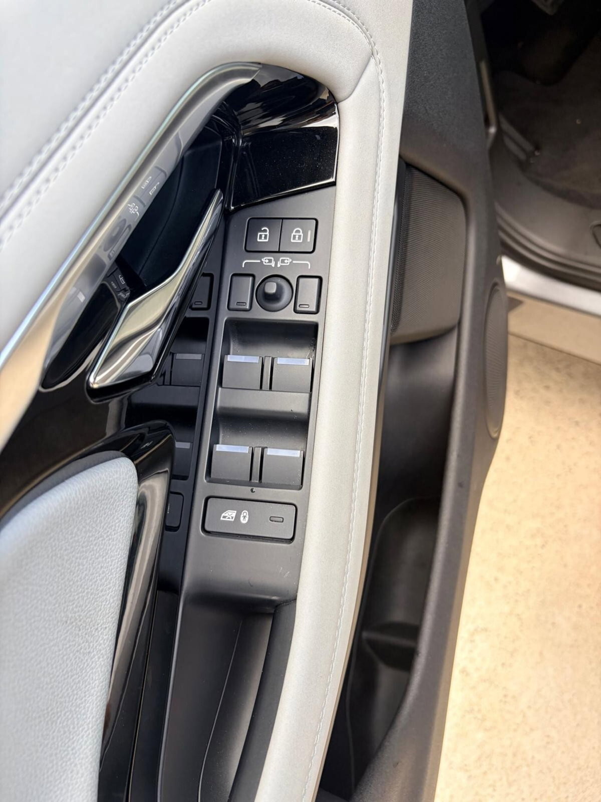 Land Rover Range Rover Evoque 2.0D I4 163CV AWD Auto R-Dynamic HSE (12)