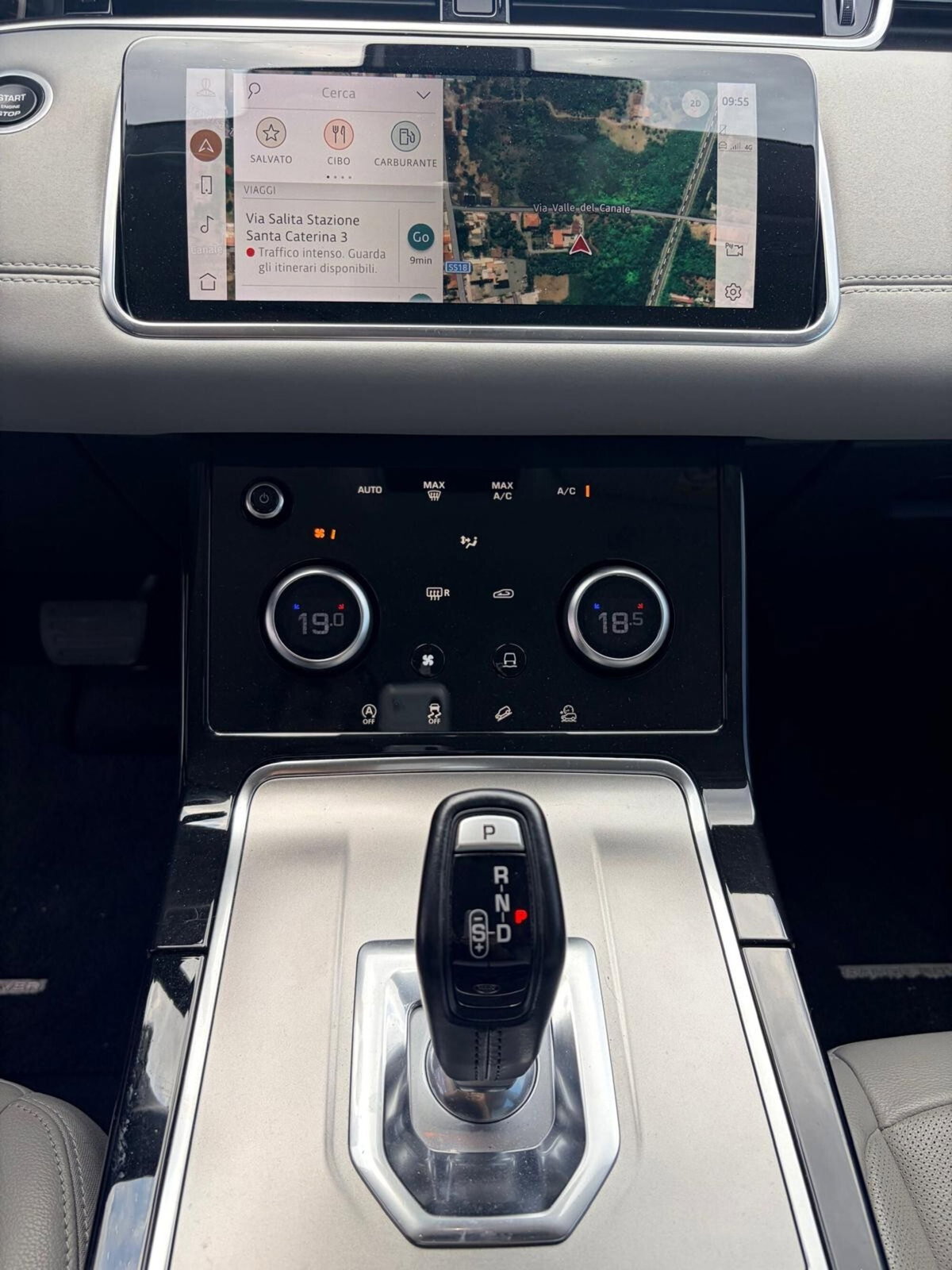 Land Rover Range Rover Evoque 2.0D I4 163CV AWD Auto R-Dynamic HSE (19)