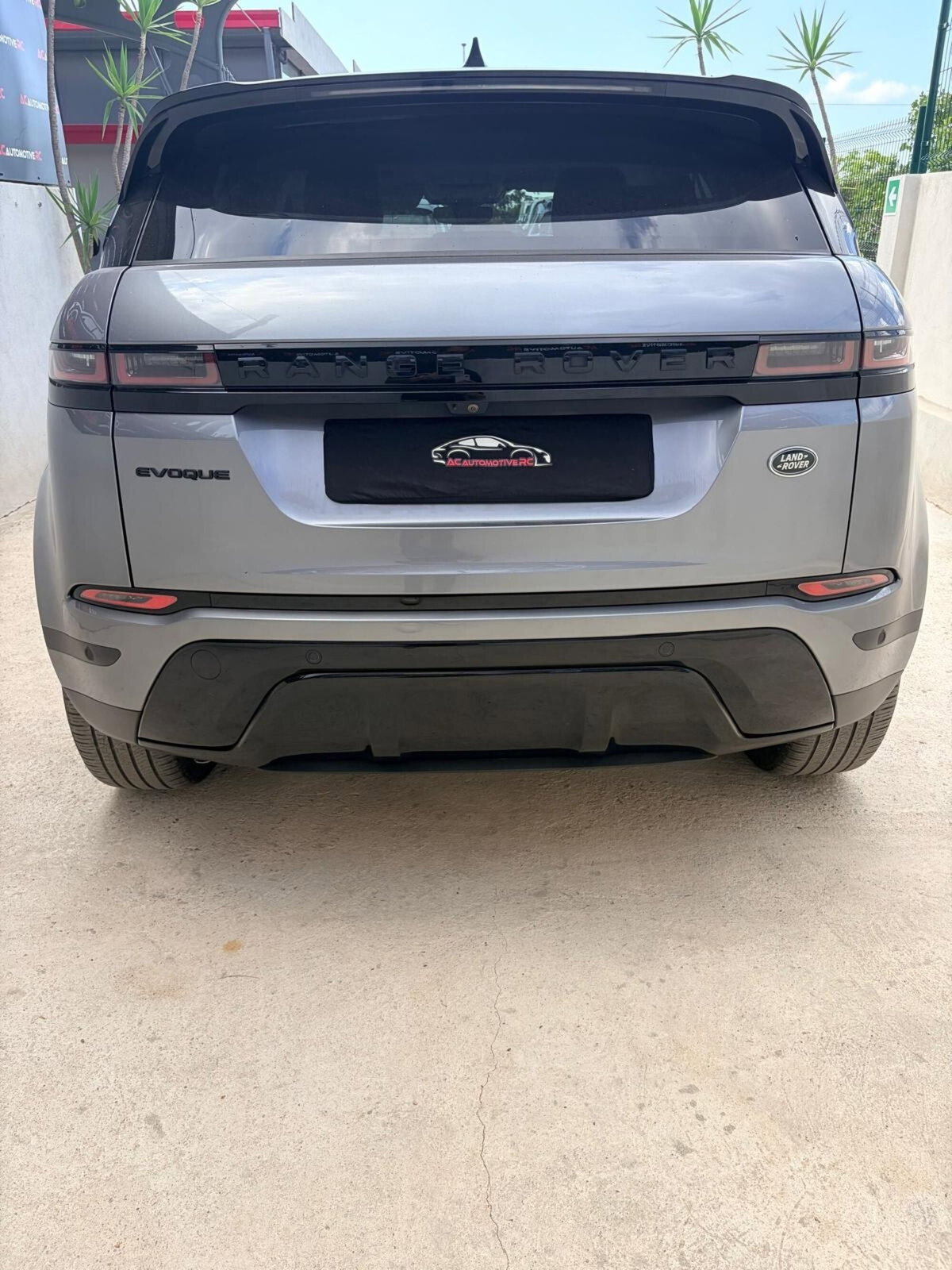 Land Rover Range Rover Evoque 2.0D I4 163CV AWD Auto R-Dynamic HSE (5)