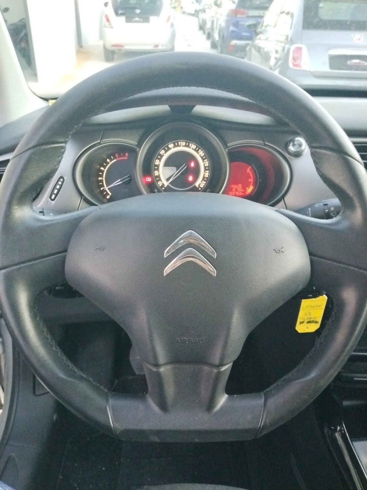 Citroen C3 BlueHDi 75 Exclusive (13)