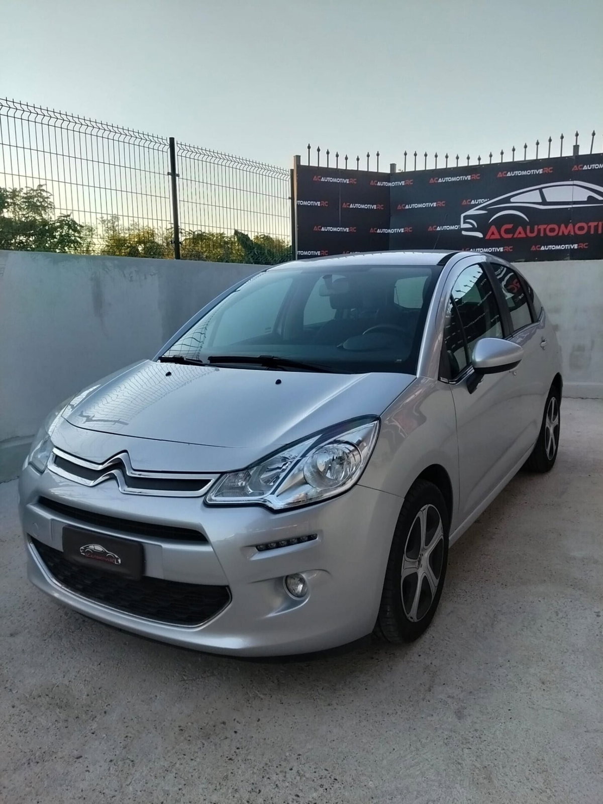 Citroen C3 BlueHDi 75 Exclusive (3)