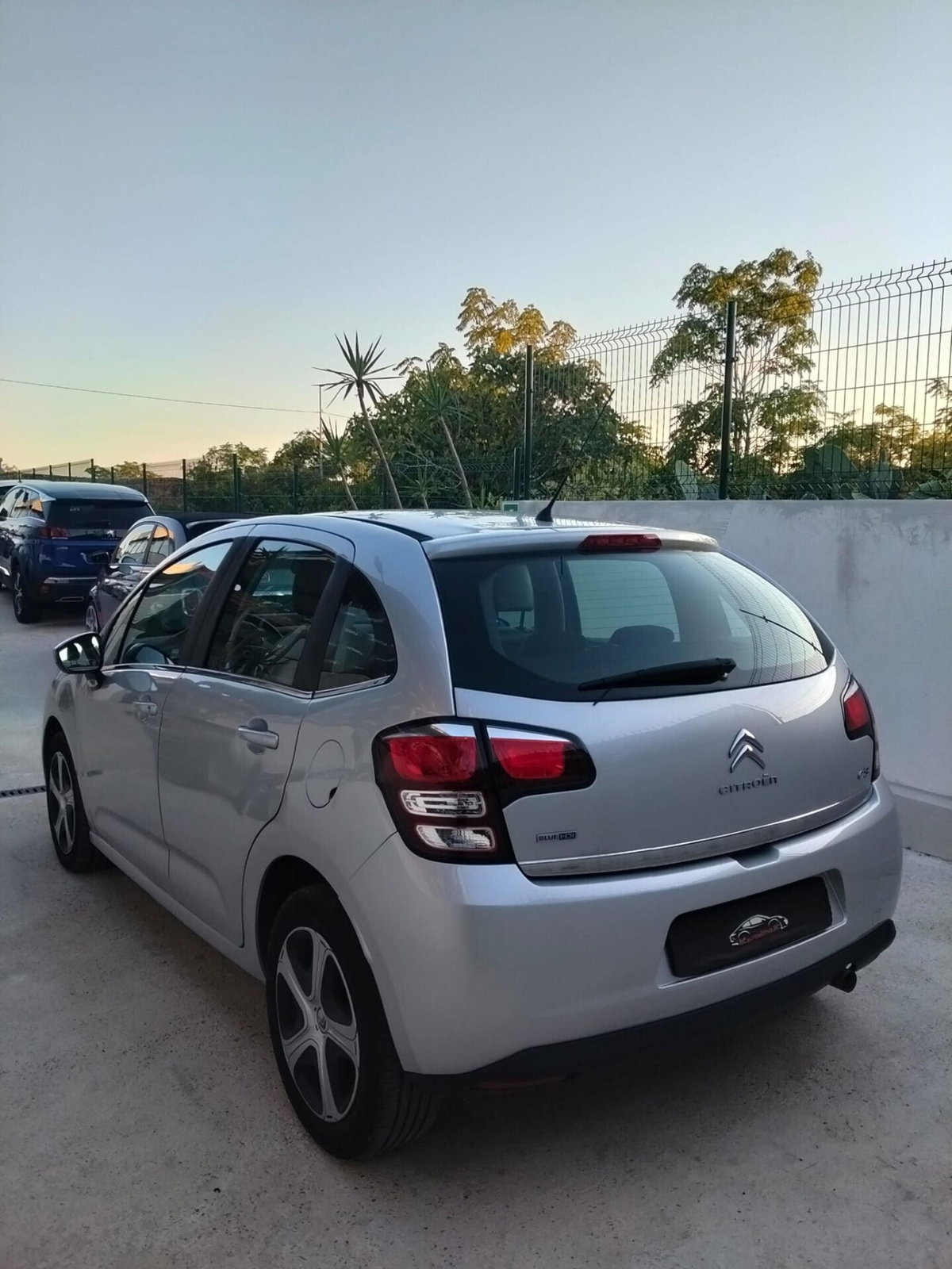 Citroen C3 BlueHDi 75 Exclusive (4)