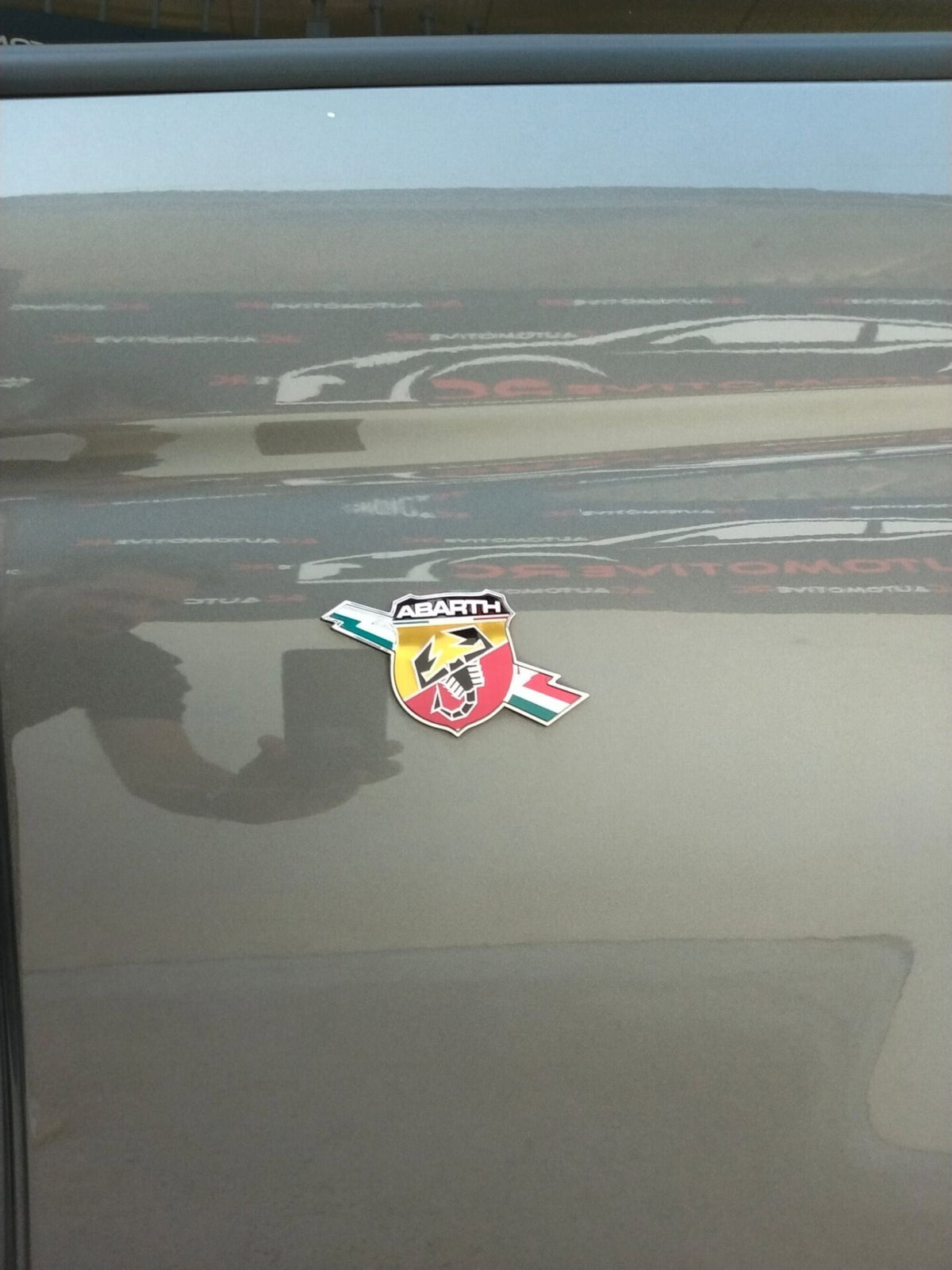 Abarth 500 Cabrio 1.4 Turbo T-Jet MTA (9)