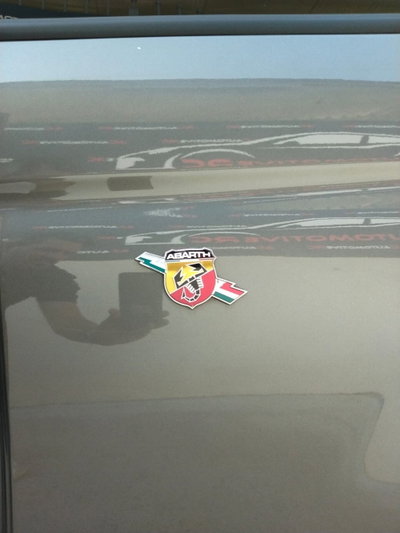 Abarth 500 Cabrio 1.4 Turbo T-Jet MTA (9)