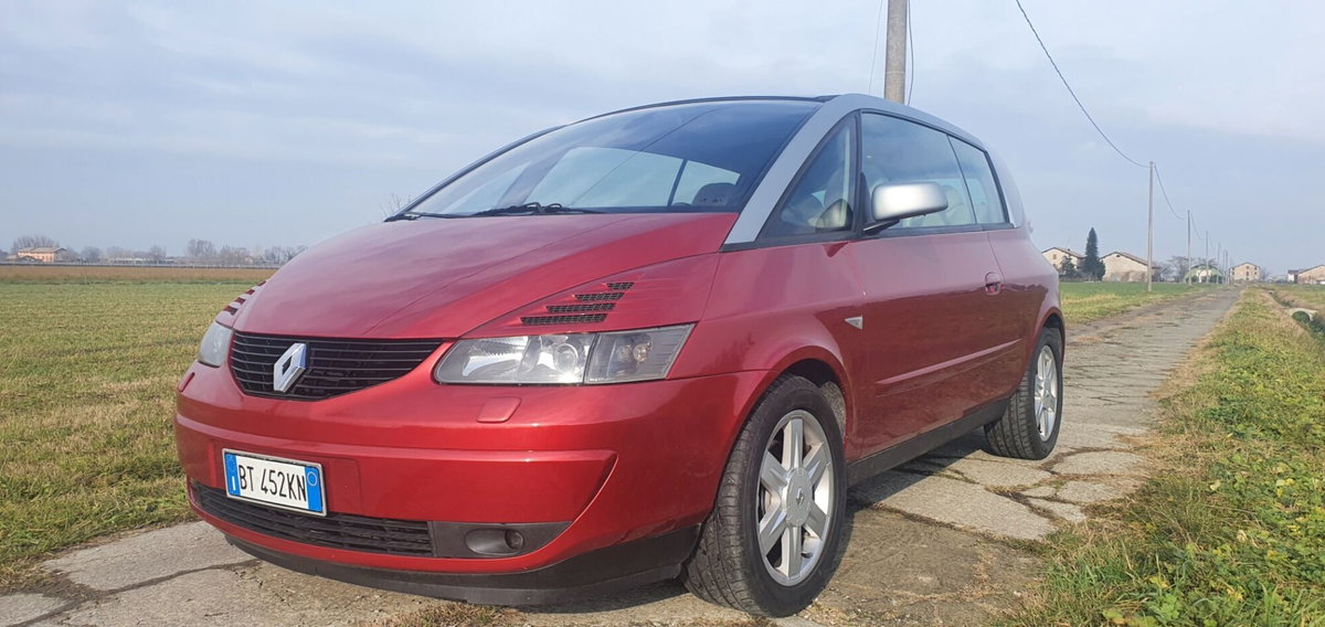Renault Avantime V6 24V Privilège (2)