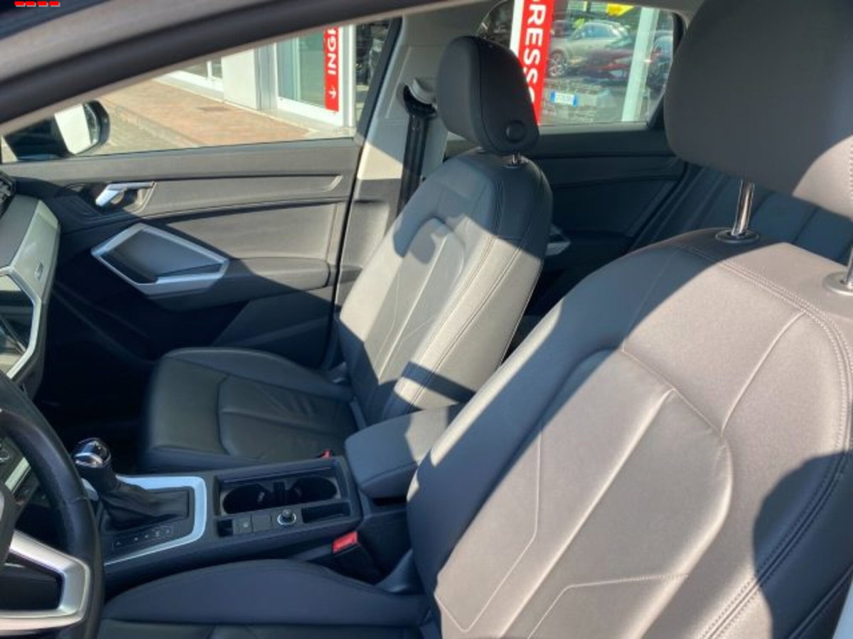 Audi Q3 35 TFSI S tronic Business Advanced (8)