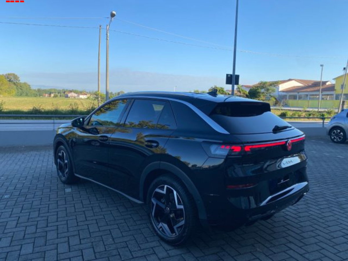 Volkswagen T-Roc 1.5 etsi R-Line 150cv dsg (7)