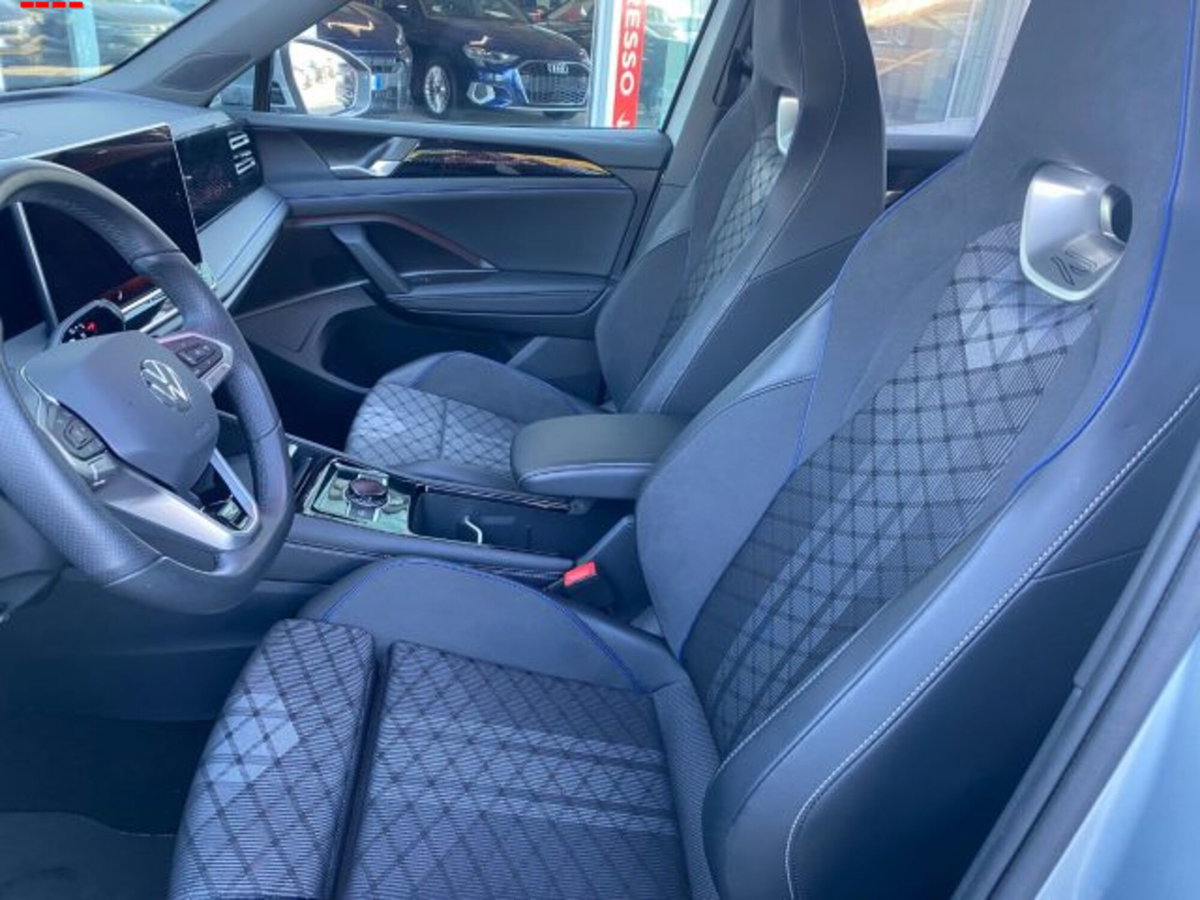 Volkswagen Tiguan Allspace 2.0 tdi R-Line 150cv dsg (9)