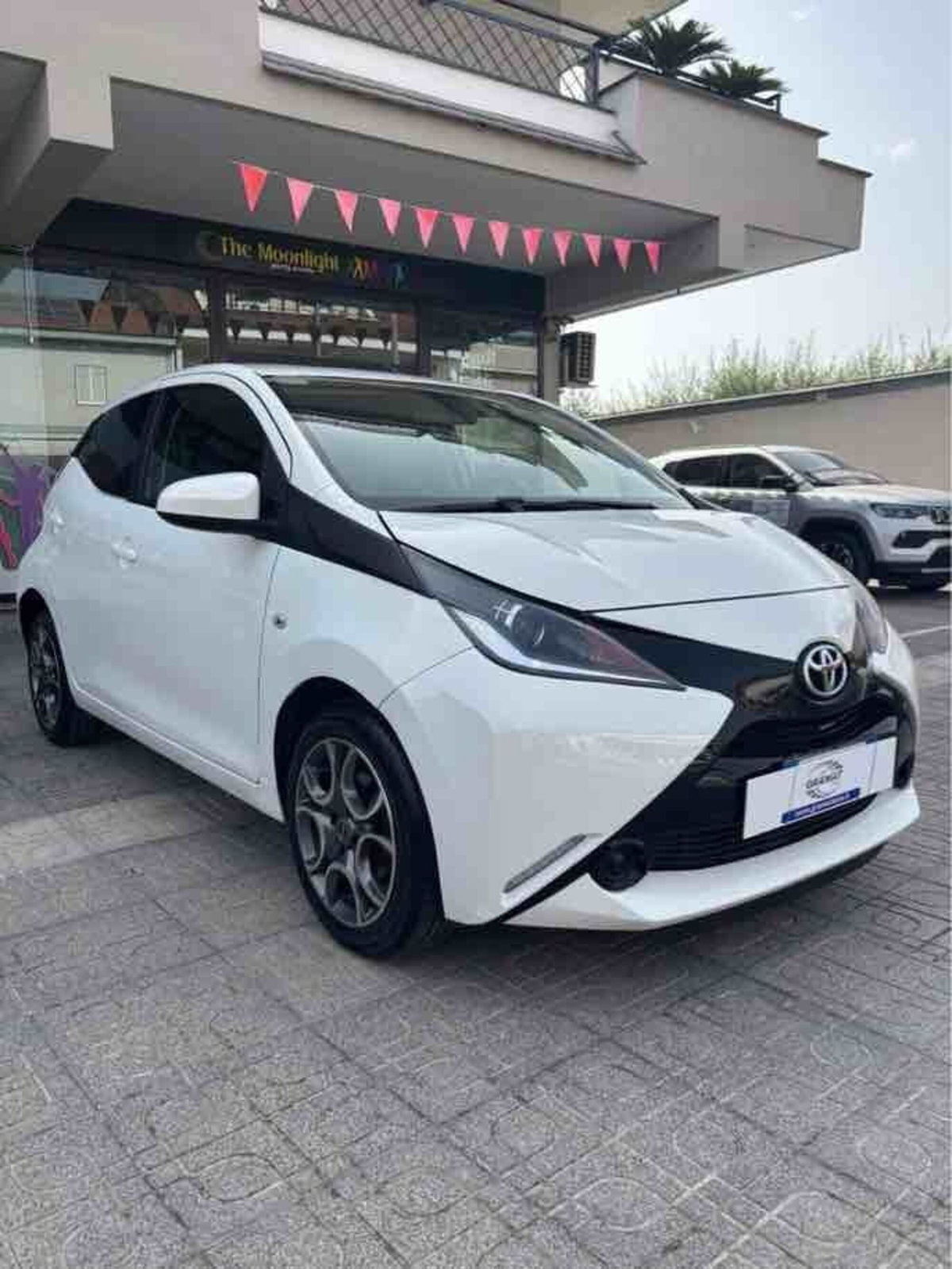 Toyota Aygo 1.0 VVT-i 69 CV 5 porte x-play TSS MMT (3)