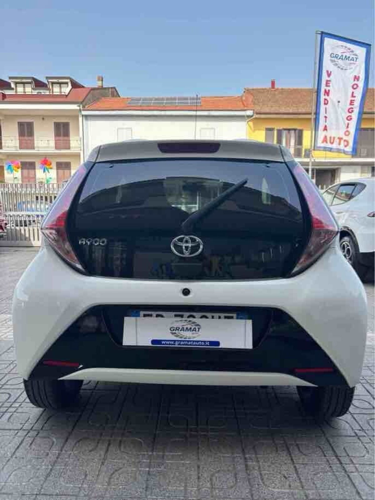 Toyota Aygo 1.0 VVT-i 69 CV 5 porte x-play TSS MMT (5)