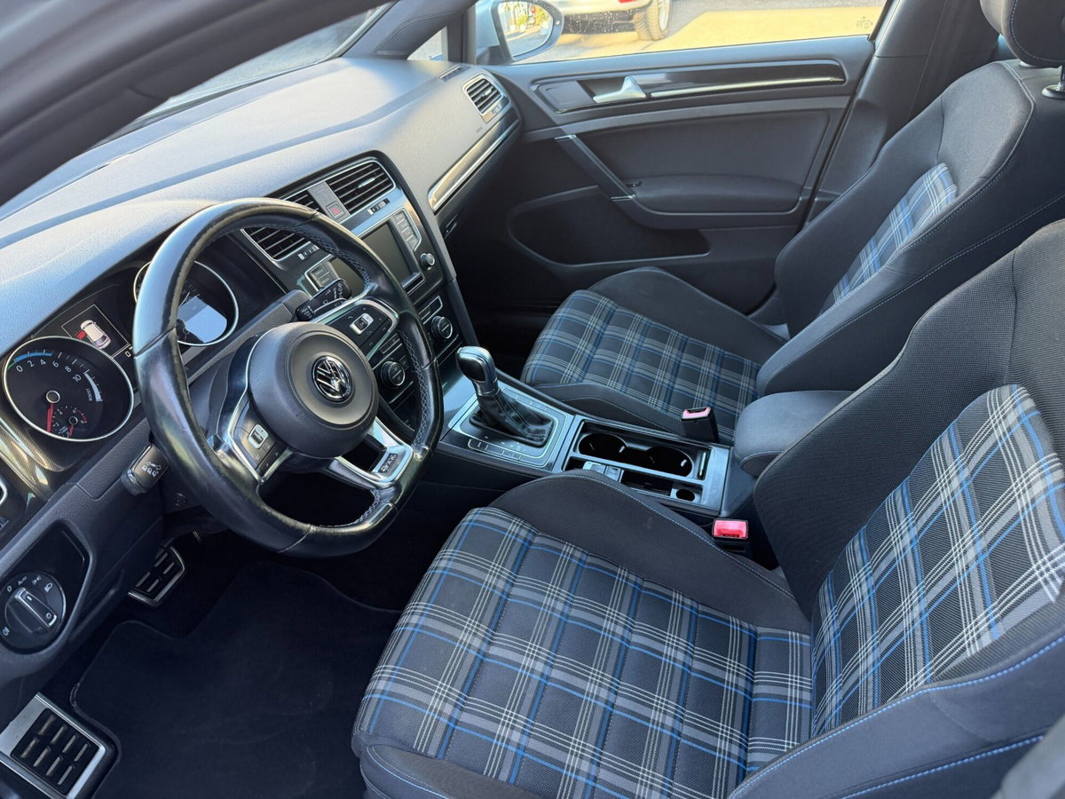 Volkswagen Golf GTE 1.4 TSI DSG 5p. Plug-In-Hybrid (13)