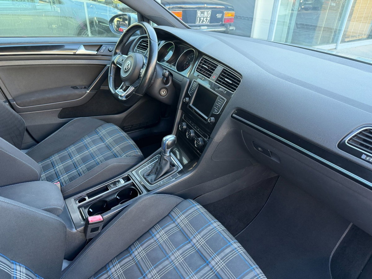 Volkswagen Golf GTE 1.4 TSI DSG 5p. Plug-In-Hybrid (7)