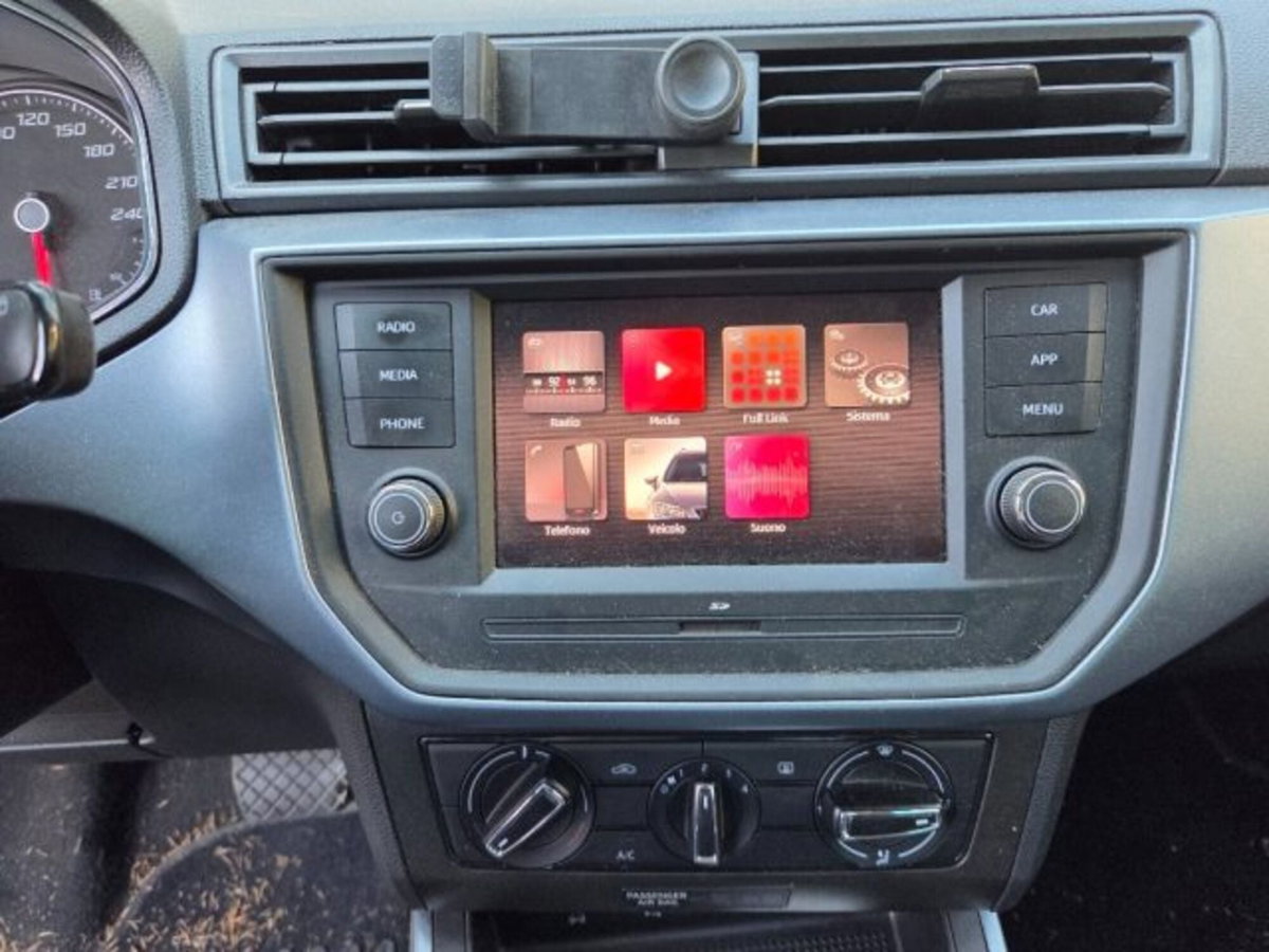 SEAT Arona 1.6 TDI 95 CV DSG Style (17)