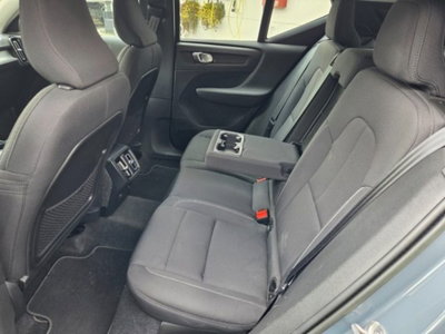 Volvo XC40 B4 AWD automatico Plus Dark (13)