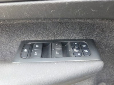 Volvo XC40 B4 AWD automatico Plus Dark (14)