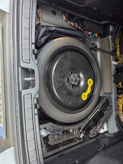 Volvo XC40 B4 AWD automatico Plus Dark (17)