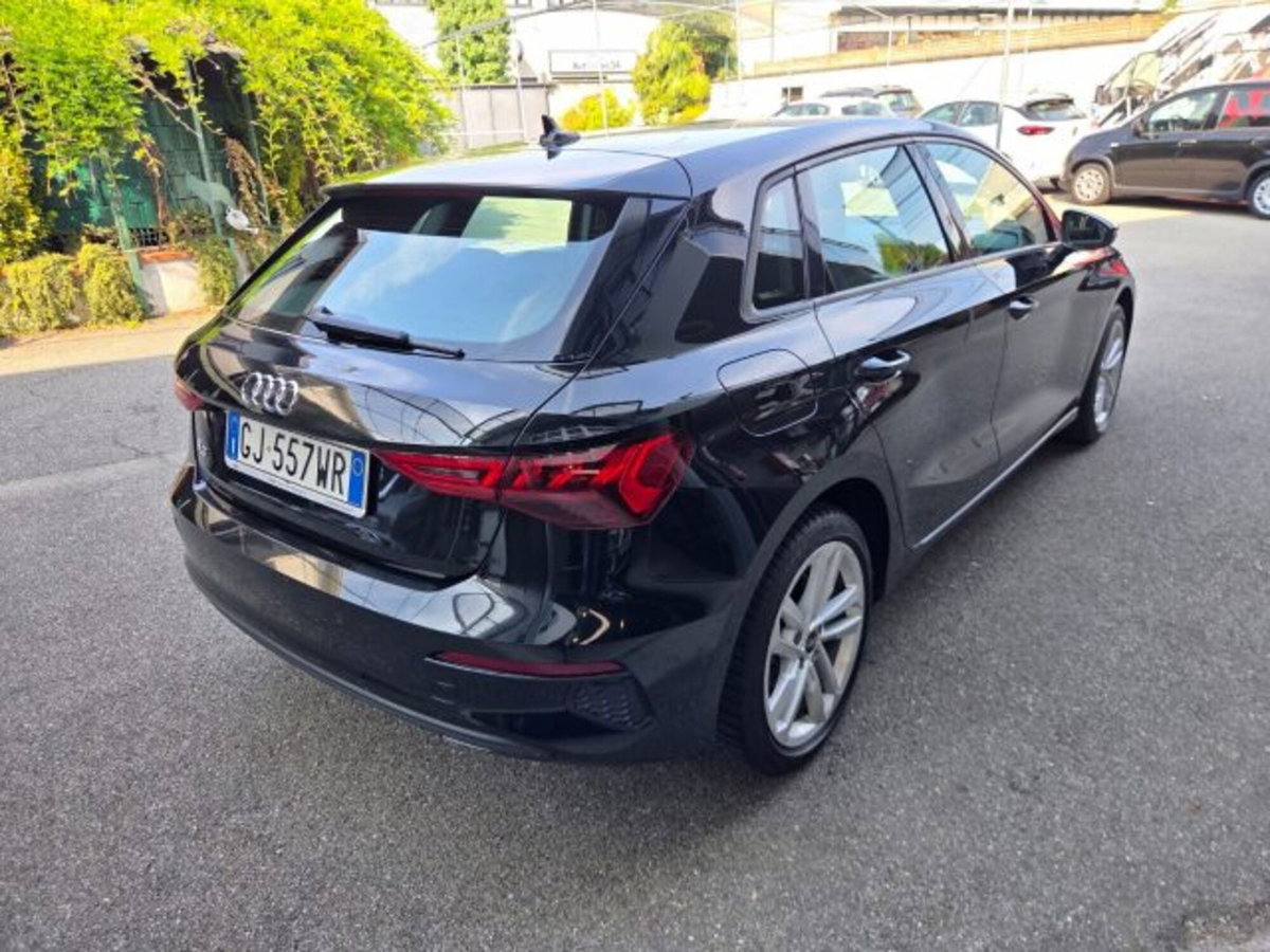 Audi A3 Sportback 40 TFSI e S tronic Business Advanced (6)