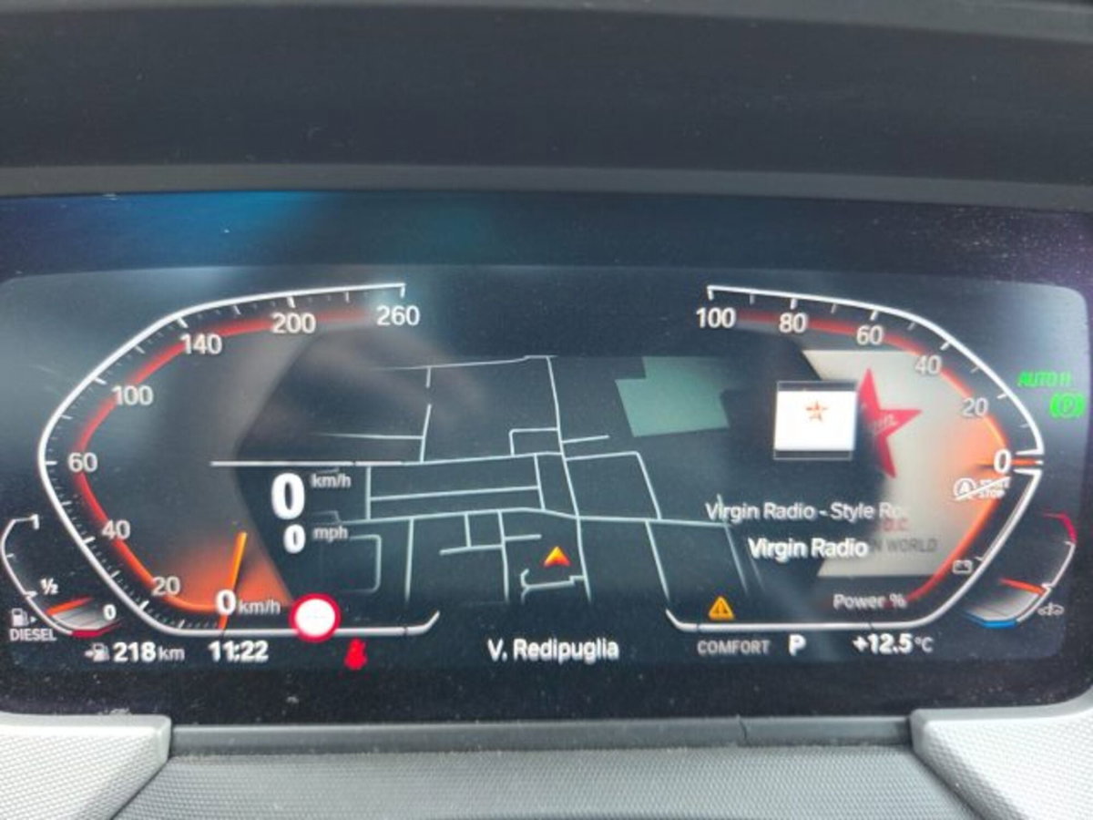 BMW Serie 1 116d 2.0 116CV cat 5 porte Attiva DPF (10)