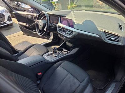 BMW Serie 1 116d 2.0 116CV cat 5 porte Attiva DPF (15)