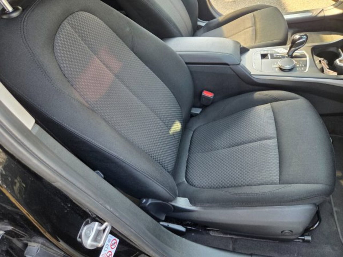BMW Serie 1 116d 2.0 116CV cat 5 porte Attiva DPF (17)