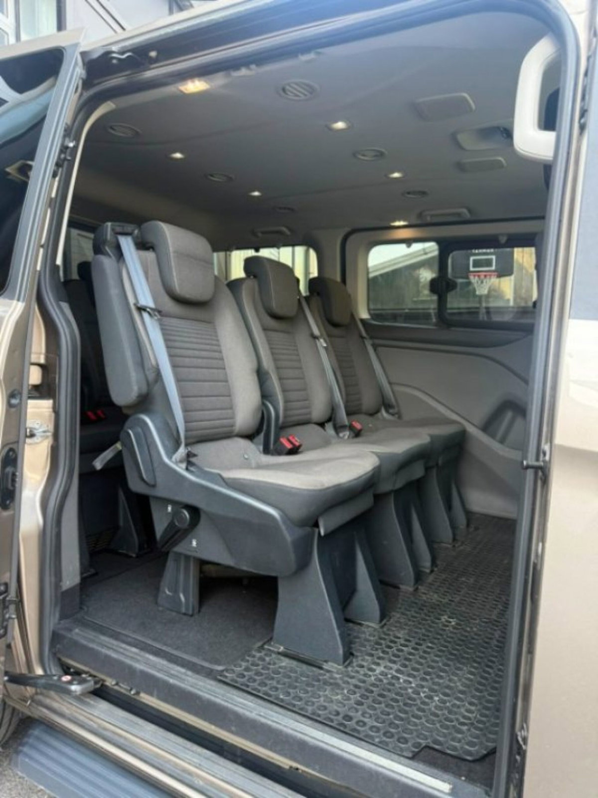 Ford Tourneo Custom 310 2.0 TDCi 170CV aut. PC Titanium (17)