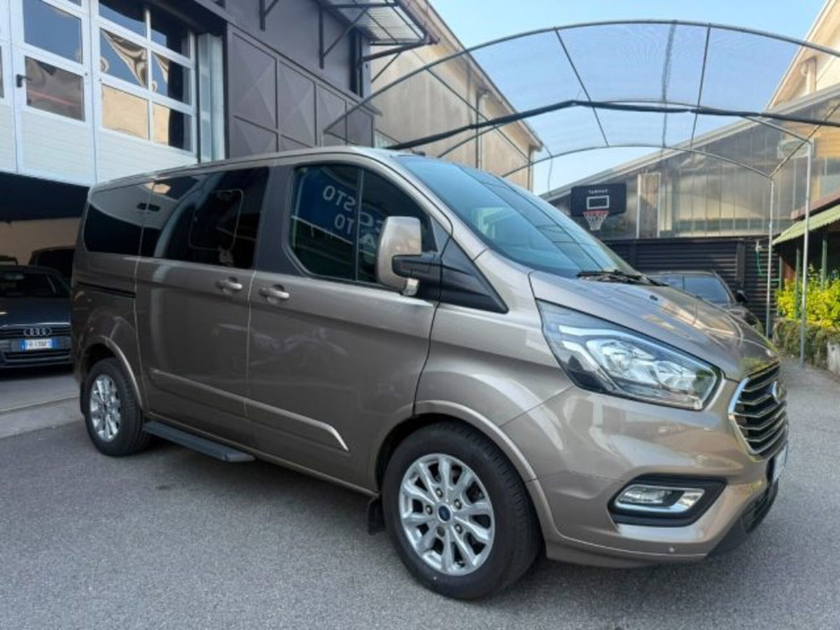 Ford Tourneo Custom 310 2.0 TDCi 170CV aut. PC Titanium (3)