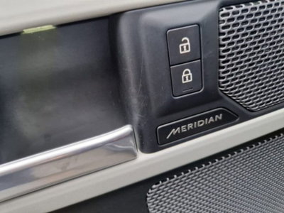 Land Rover Defender 110 3.0D I6 300 CV AWD Auto X-Dynamic HSE (14)
