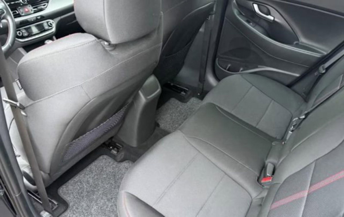 Hyundai i30 Fastback 1.5 T-GDI DCT 48V N-Line (6)