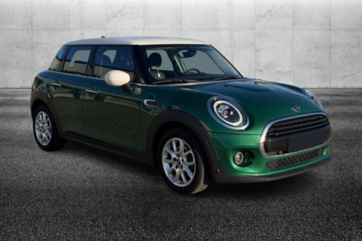 MINI Mini 1.5 Cooper Classic 5 porte (2)