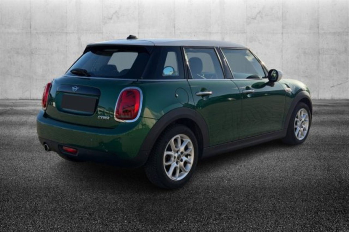 MINI Mini 1.5 Cooper Classic 5 porte (3)