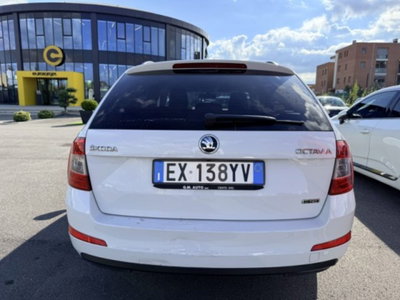 Skoda Octavia Station Wagon 1.4 TSI Wagon Active G-Tec (2)