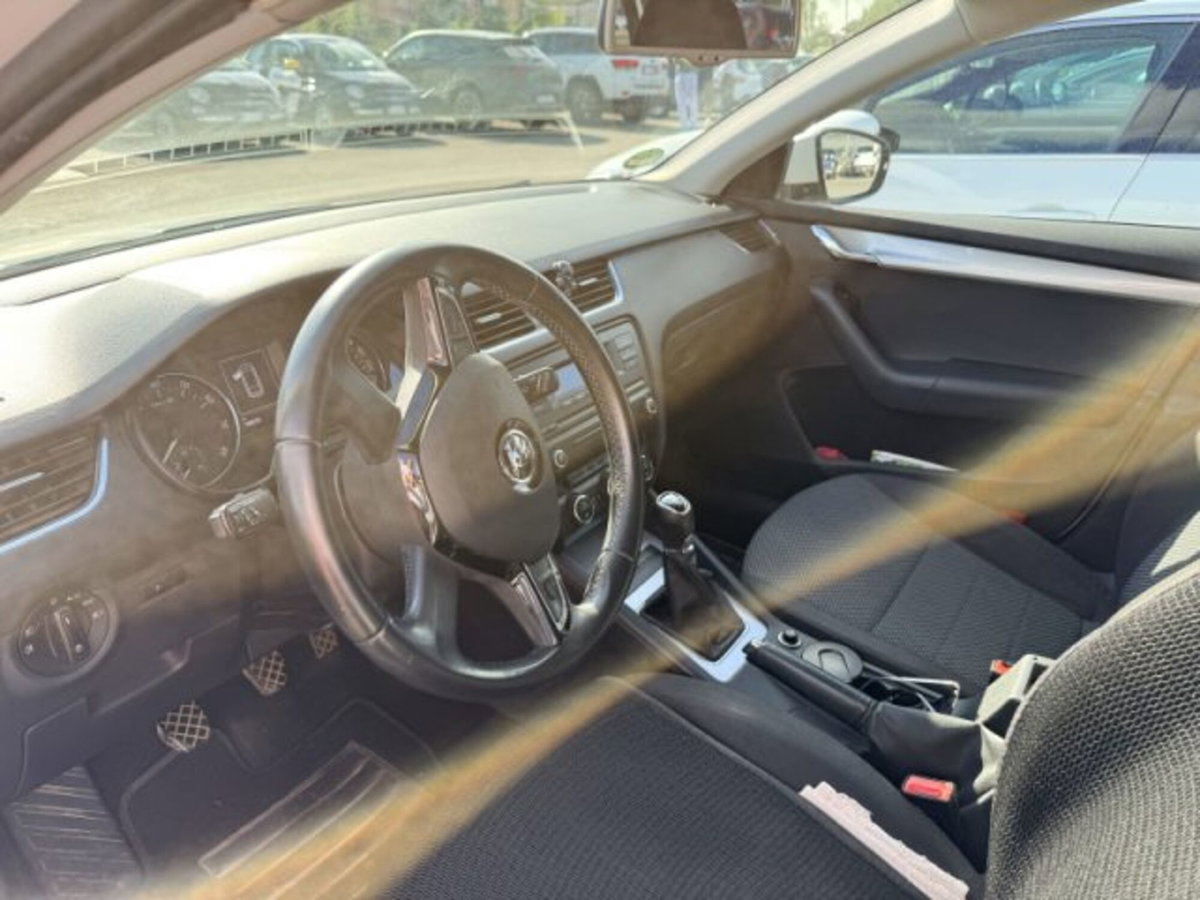 Skoda Octavia Station Wagon 1.4 TSI Wagon Active G-Tec (3)