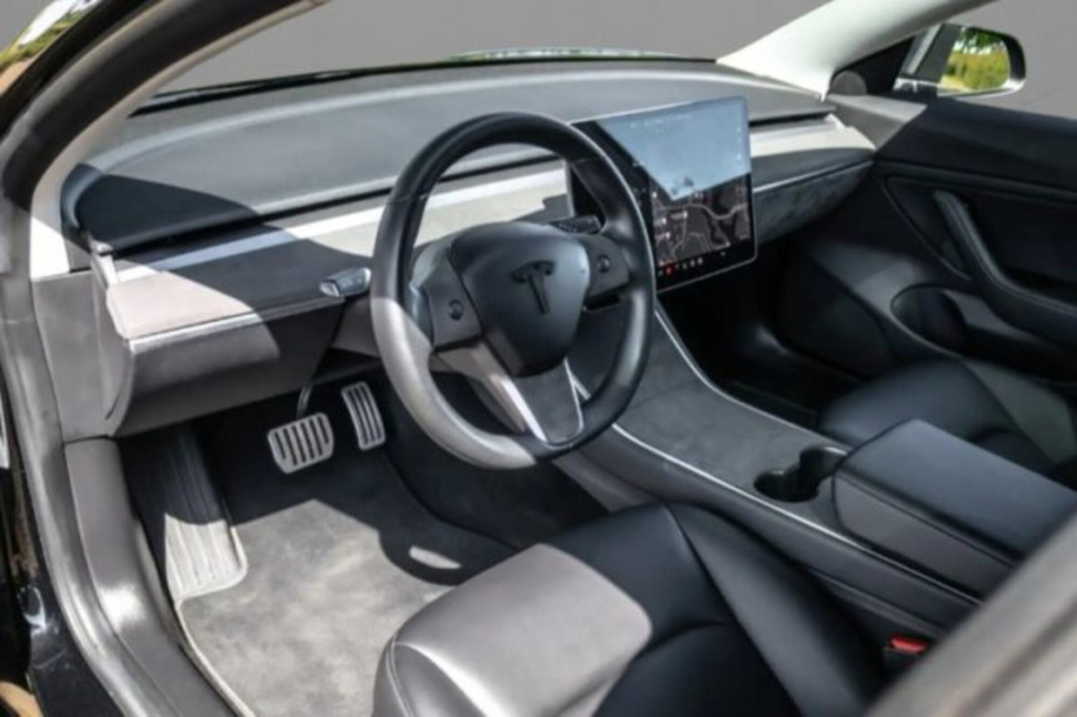 Tesla Model 3 Model 3 Long Range Performance AWD (4)